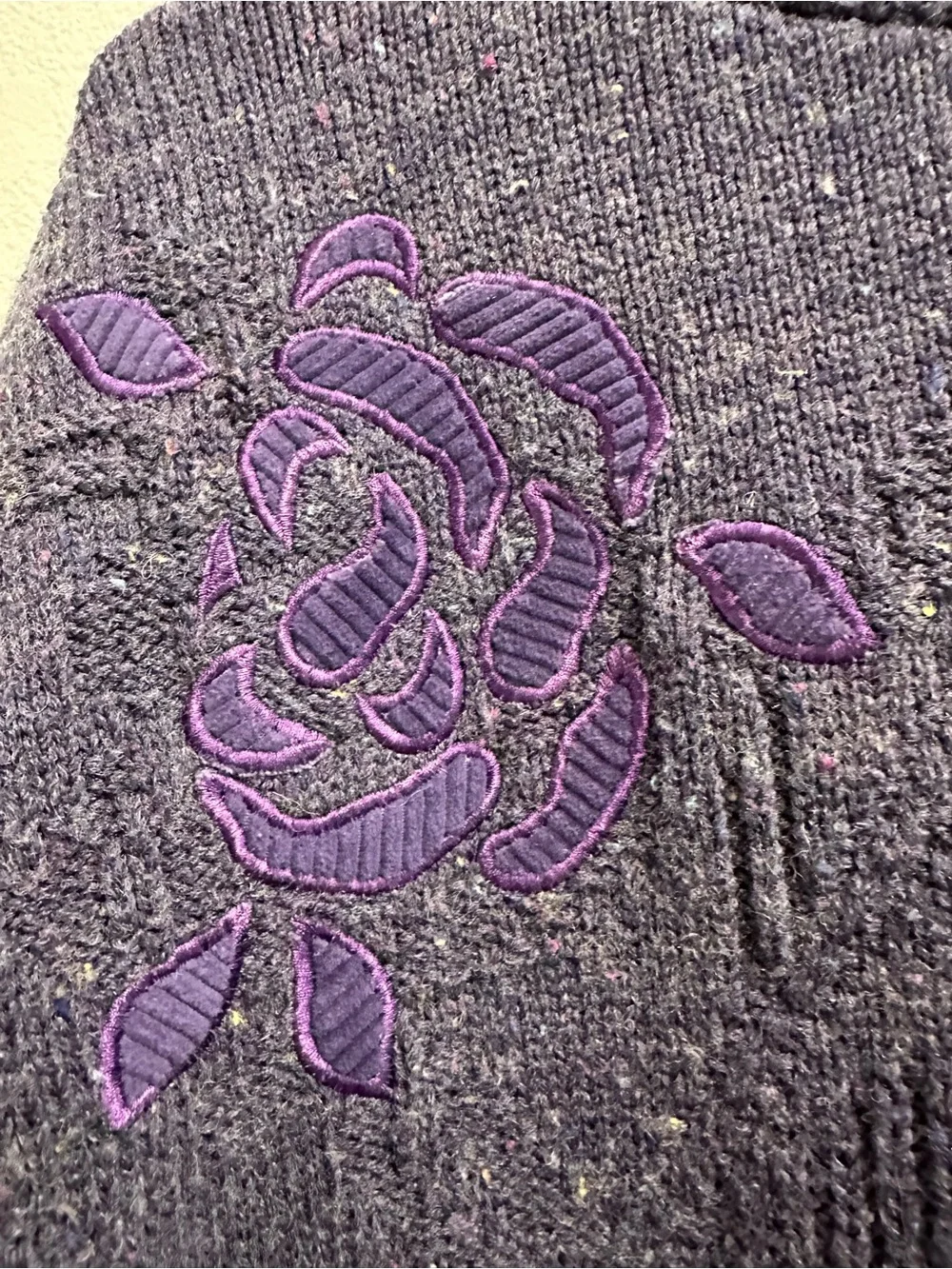 VTG 80’s Togeher! Wool blend Purple Floral Appliqué/embroidered Knit Sweater,l